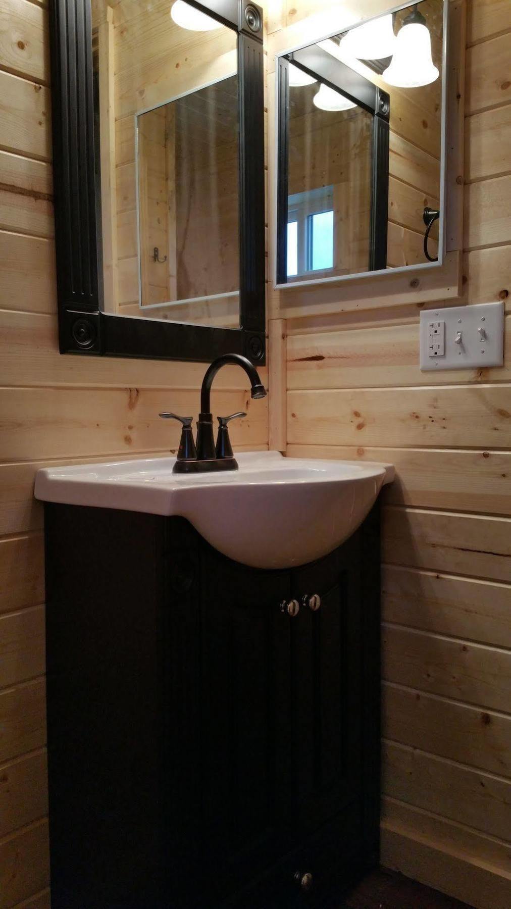 The Lodge At Van Hook New Town エクステリア 写真